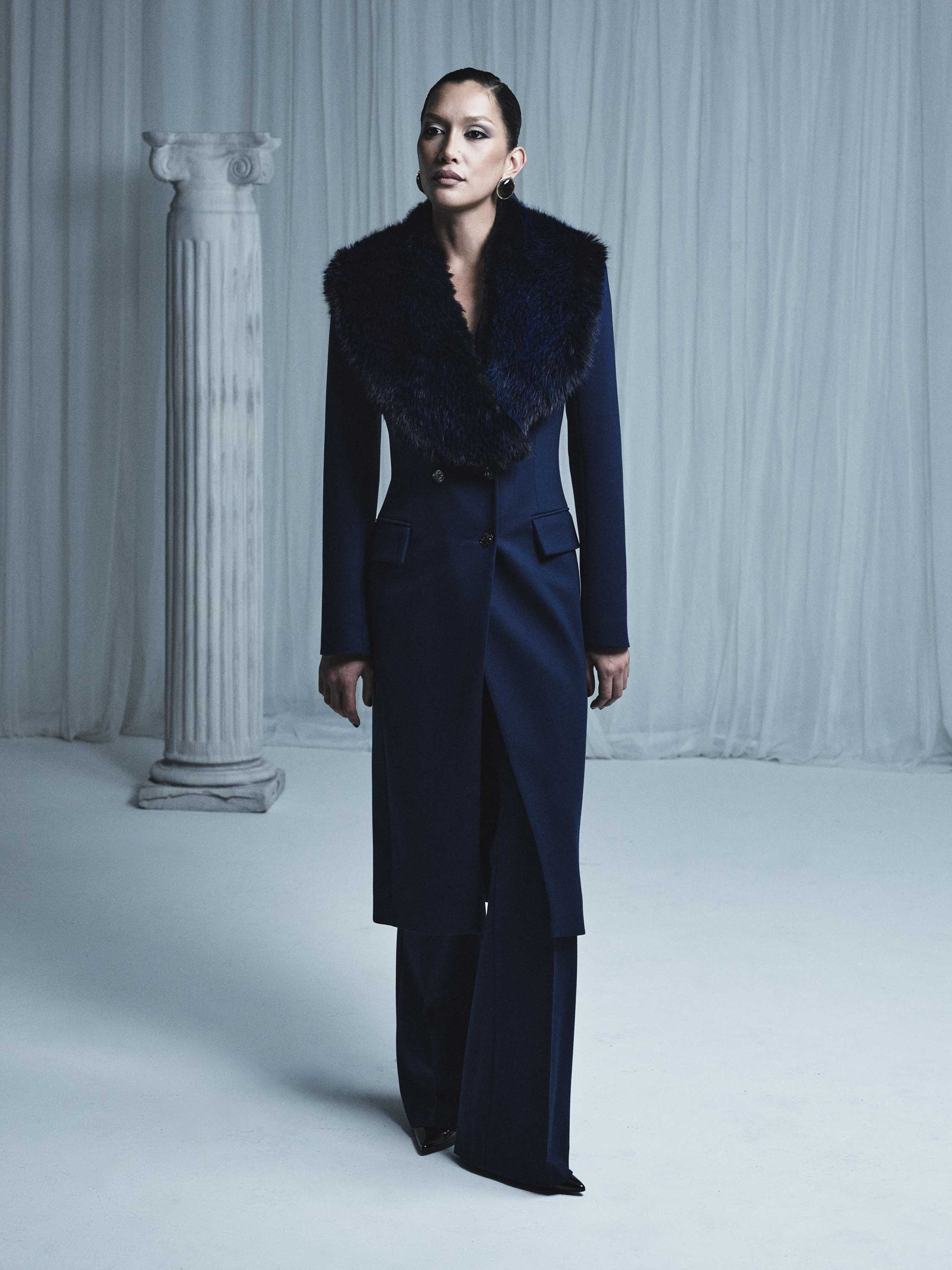 BRIGHT NAVY TIPPED FUR STOLE - Image 5